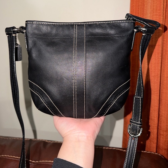 ‼️Vintage Coach Soho Black Leather Crossbody Bag - Picture 7 of 14